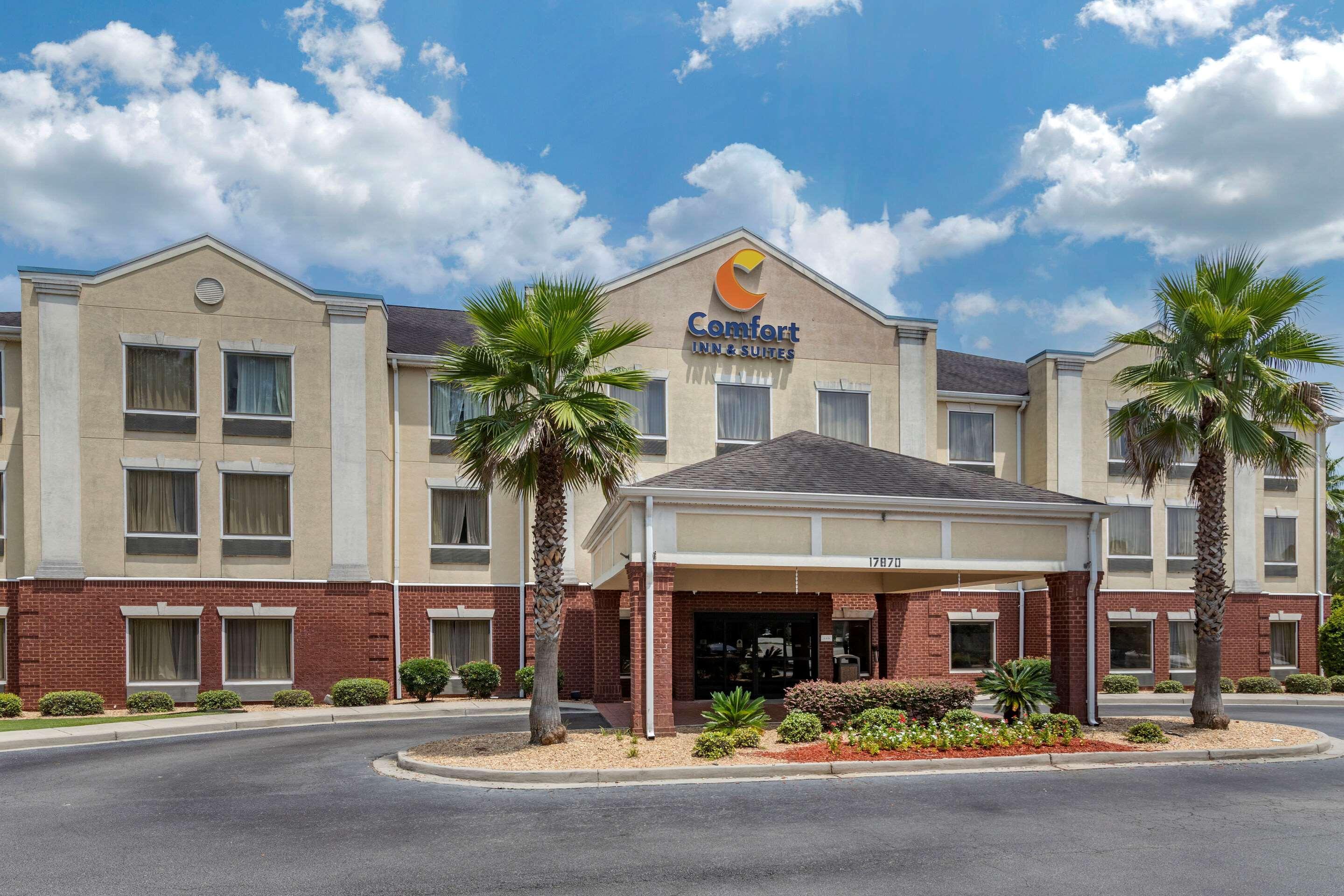 Comfort Inn & Suites Statesboro - University Area Exterior photo